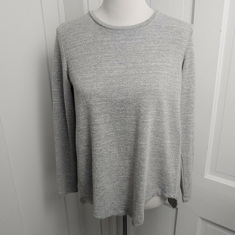 RD Style Sweater Woman's Size Small Gray Long Sleeve Open Split Back
